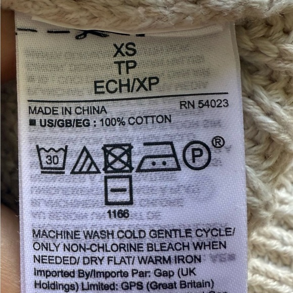 GAP 100% cotton Cream Crew Neck Sweater XS - Picture 2 of 6